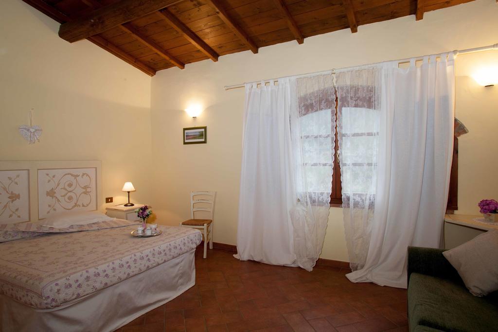 Agriturismo Le Buche Di Viesca Reggello Δωμάτιο φωτογραφία